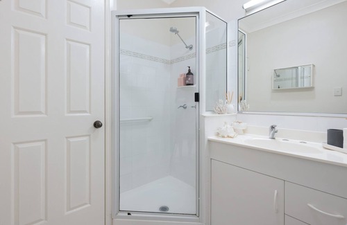 Kirwan Apartment | 2 bed room unit in Kirwan