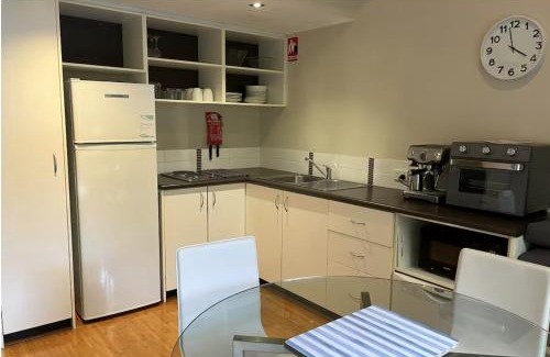 Preston Beach Apartment | 2 bed self-contained Beach Shack