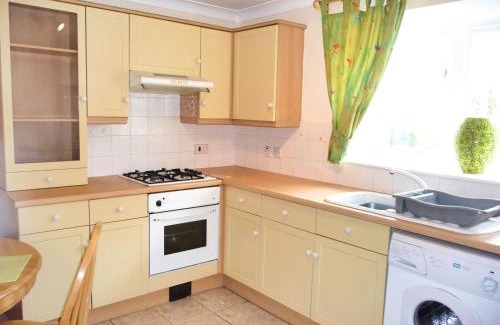 Kirk Sandall House | Pet-Friendly 2 Bedroom House with Garden in Doncaster