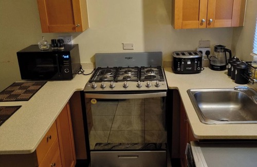 Spring Village House | Exceptional 2-Bed House with Breakfast in Portmore