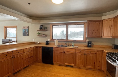 Homer Apartment | Scenic Bay View Retreat with Private Deck & Fire Pit