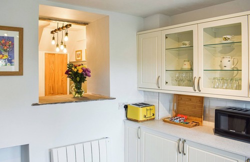 Fourstones Near Bentham Cottage | Cozy 2-Bedroom Stay in Clapham with Family-Friendly Perks