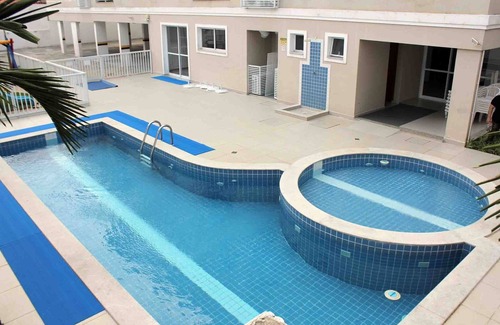 Ingleses do Rio Vermelho Apartment | Inviting 2-Bedroom Apartment with Pool in Florianópolis