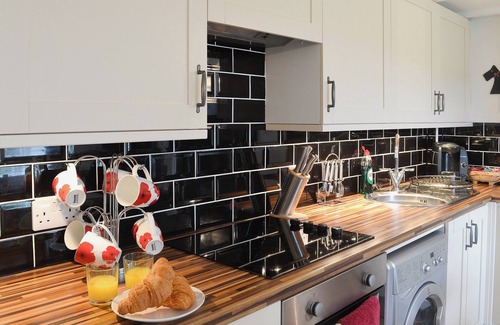Newton Stewart Cottage | Pet-Friendly 2 Bedroom Retreat in Stairhaven with Ocean Views