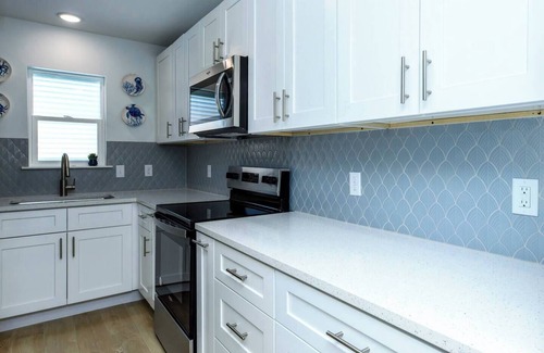 Rockport House | 2 bedroom 1.5 bath townhome 1150 sqft