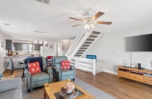 Port St. Joe House | Steps to the Beach: Pools, Ocean Views & Family-Friendly Stay