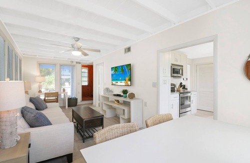 Little Torch Key House | Bright 2 Bedroom Home with Private Pool and Ocean View