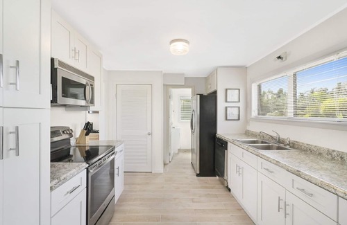 Little Torch Key House | Bright 2 Bedroom Home with Private Pool and Ocean View