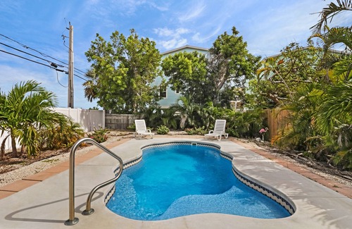 Little Torch Key House | Bright 2 Bedroom Home with Private Pool and Ocean View