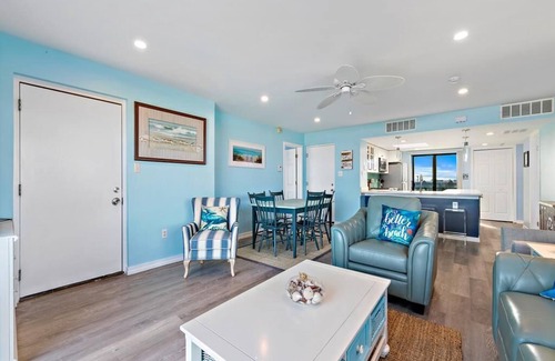 North Beach Haven Condo | Ocean View Fishery Condo with Pool and Family Amenities