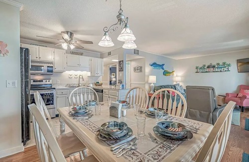 Myrtle Beach Condo | 2-bedroom 2 bath condo in Myrtle Beach with Amazing porch views