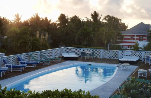 Hope Town Villa | Beautiful 2-Bedroom Retreat at Turtle Hill Resort by the Beach