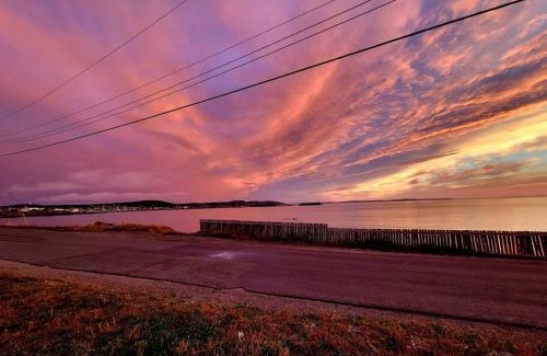 Bonavista House | Oceanfront Oasis: Family-Friendly Getaway with Hot Tub
