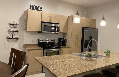 South Padre Island Condo | Beachside Condo with Pool & Ocean View - Guest Rated 10/10