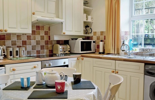 Troutbeck Bridge Cottage | Pet-Friendly 2 Bedroom Retreat in Troutbeck Bridge