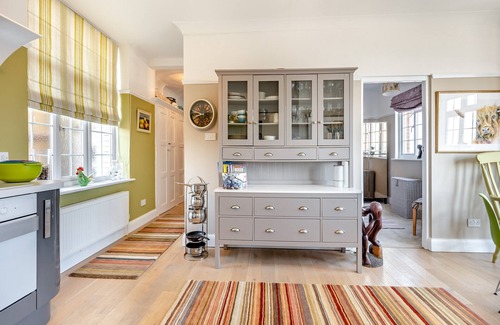 Bexhill-on-Sea Cottage | Family-Friendly 2 Bedroom Stay in Bexhill-on-Sea