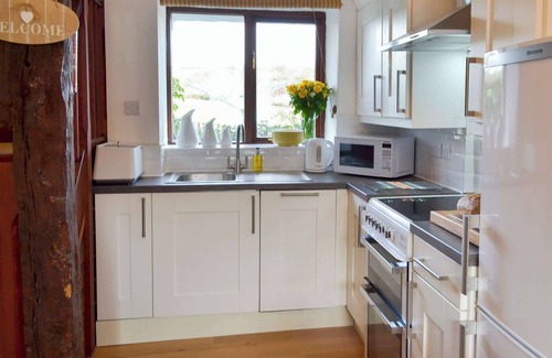 Cheriton Bishop Cottage | Cozy 2 Bedroom Retreat in Cheriton Bishop - Top Rated Stay