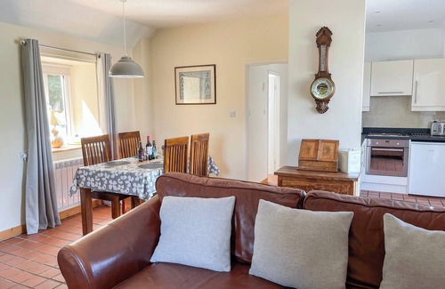 Glasserton Cottage | Cozy 2-Bedroom Retreat in Glasserton with Ocean Views