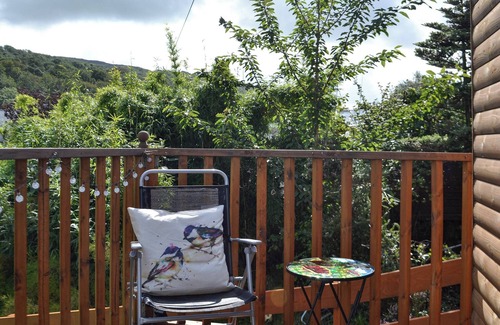 Creetown Cottage | Cozy 2-Bedroom Retreat in Creetown with Ocean Views
