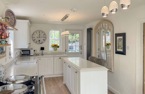 Trentham Cottage | 2 bedroom accommodation in Stoke-on-Trent