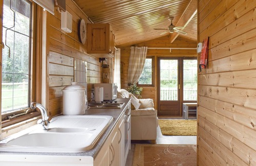West Buckland Cottage | Cozy 2 Bedroom Retreat in Churchstanton near Honiton
