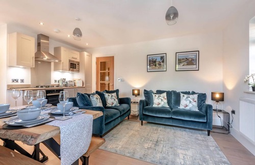New Forest District Cottage | Comfortable 2-Bedroom Retreat in Scenic Brockenhurst