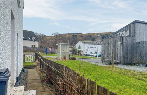 Isle of Skye Cottage | 2 bedroom accommodation in Carbost, near Portnalong