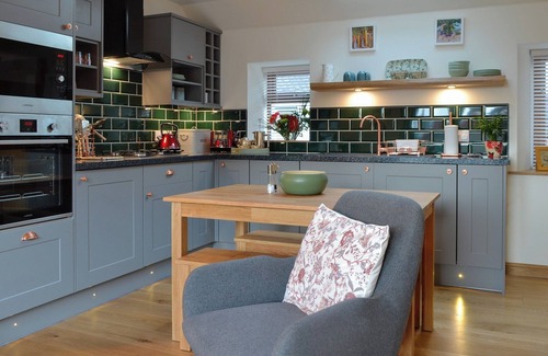 Laurencekirk Cottage | Pet-Friendly 2 Bedroom Retreat in Laurencekirk near Montrose