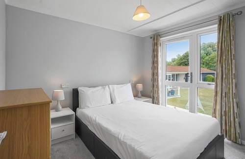 Oulton Broad House | 2 bedroom accommodation in Oulton Broad
