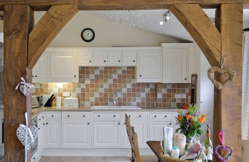 West Buckland Cottage | Family-Friendly 2 Bedroom Retreat in Clayhidon, Near Taunton