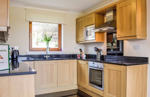 Murthly Cottage | Cozy 2-Bedroom Retreat in Beautiful Blairgowrie