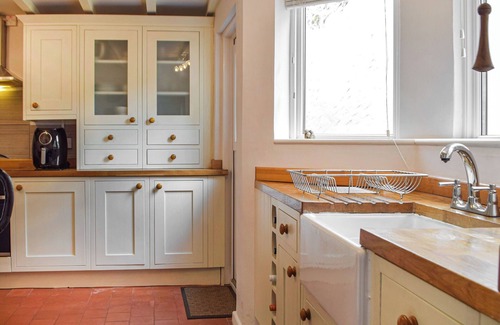Llanybydder Cottage | Discover Character and Comfort in a Scenic Hamlet
