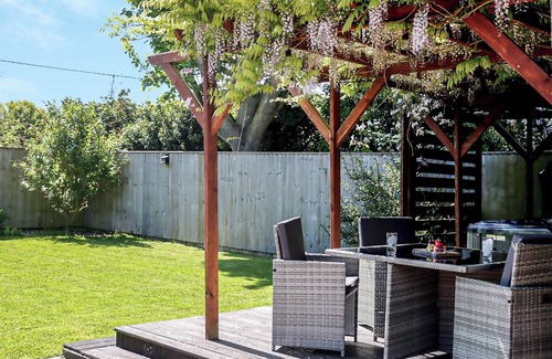 Mablethorpe Cottage | Top-Rated 2 Bedroom Accommodation in Theddlethorpe