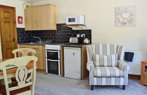 Sewerby Cottage | Premier 2 Bedroom Stay in Sewerby, Near Bridlington