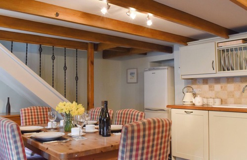 Hessenford Cottage | Exceptional 2-Bedroom Stay in Hessenford with Ocean View
