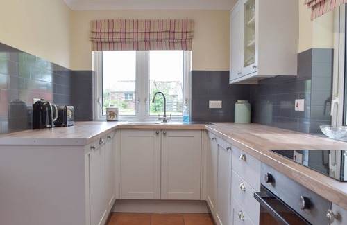 Porthyrhyd Cottage | Family-Friendly 2 Bedroom Stay in Porthyrrhyd, Near Carmarthen