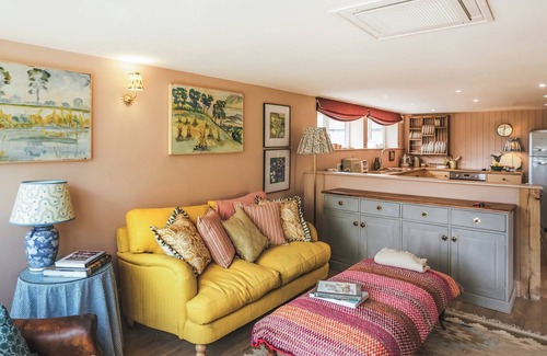 Rye Foreign Cottage | Family-Friendly 2 Bedroom Retreat in Rye Foreign