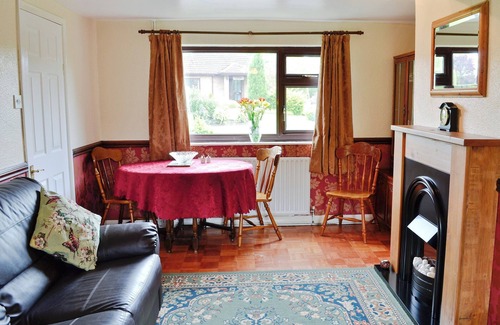 Horncastle Cottage | Exceptional 2-Bedroom Stay in Hemingby with Breakfast