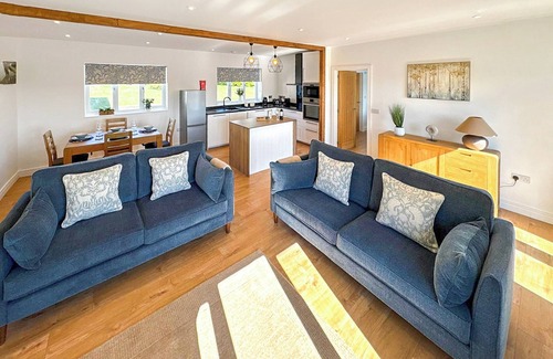 Ilfracombe Cottage | Pet-Friendly 2 Bedroom Retreat in Kentisbury Near Barnstaple