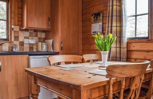 Swadlincote Cottage | Cozy 2-Bedroom Stay in Family-Friendly Netherseal
