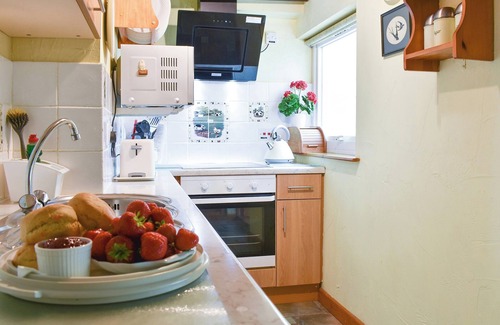 Stenalees Cottage | Family-Friendly 2 Bedroom Retreat in Enniscaven, St Austell