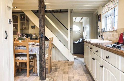 Wittersham Cottage | Charming English Cottage Near Beach with Pet-Friendly Amenities
