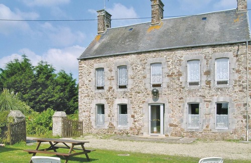 Geffosses House | Comfortable 2 Bedroom Getaway in Geffosses with Spa
