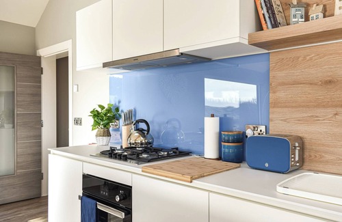 Ellon Cottage | Family-Friendly 2 Bedroom Stay in Foveran, Near Ellon