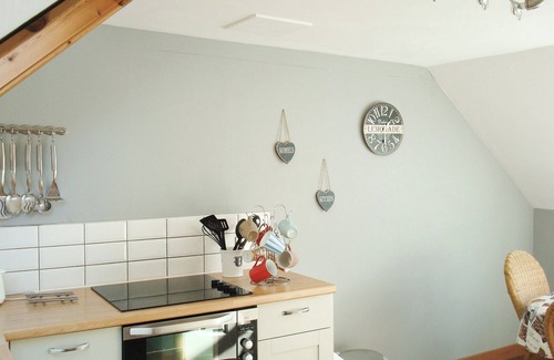Achachork Cottage | Pet-Friendly 2 Bedroom Stay with Ocean Views in Portree
