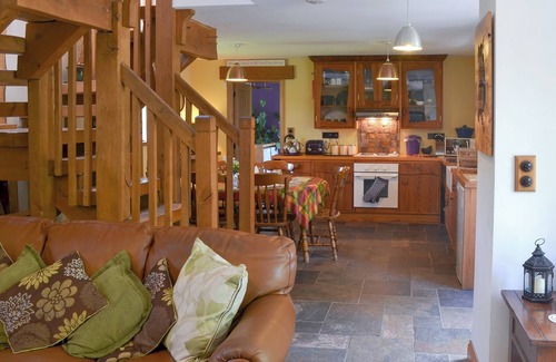 Bodorgan Cottage | Pet-Friendly 2 Bedroom Getaway with Ocean View in Bodorgan