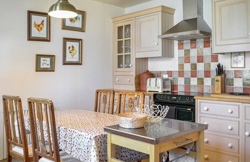Kirkbean Cottage | Comfortable 2 Bedroom Stay in Dumfries with Ocean View