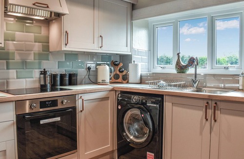 Ingleton Cottage | Cozy 2-Bedroom Retreat in Scenic Ingleton, Pet-Friendly