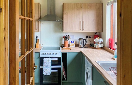 Kingussie Cottage | Ideal 2 Bedroom Retreat in Inveruglas, Near Kingussie