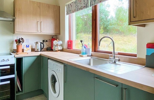 Kingussie Cottage | Ideal 2 Bedroom Retreat in Inveruglas, Near Kingussie